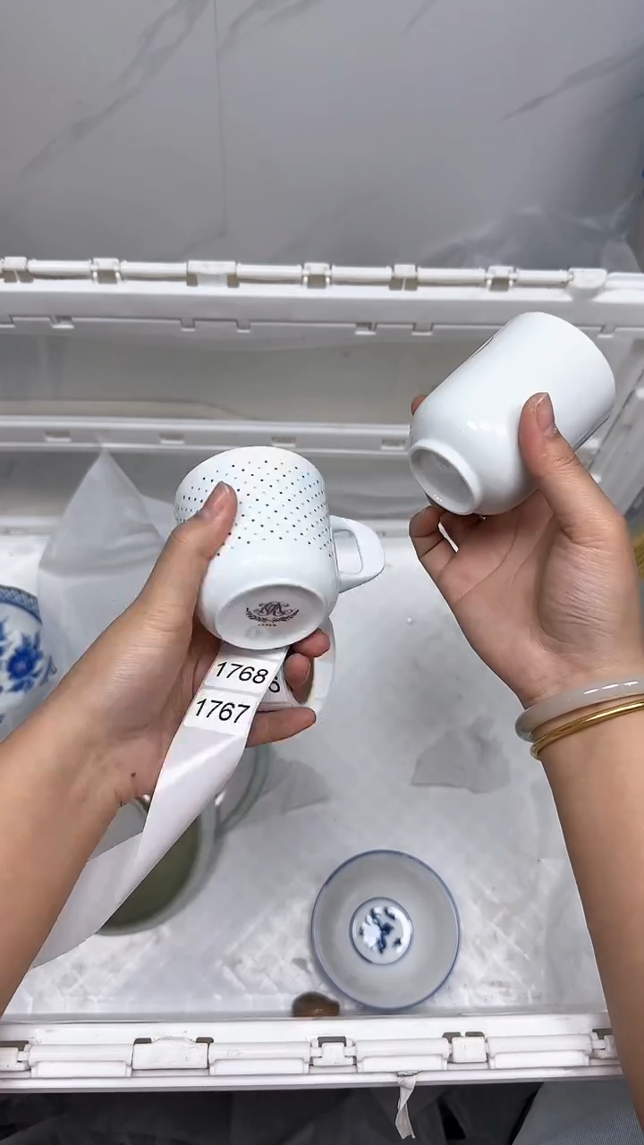 【闪购商品】1767回流瓷器默认微瑕，18.8包邮