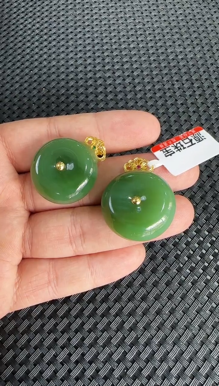 【闪购商品】和田玉吊坠18K金镶嵌粉绿平安扣多样性发一