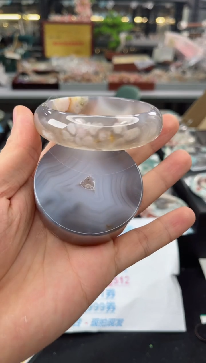 【闪购商品】石英质玉手镯未镶嵌59圈口（赠品镯心）6505232