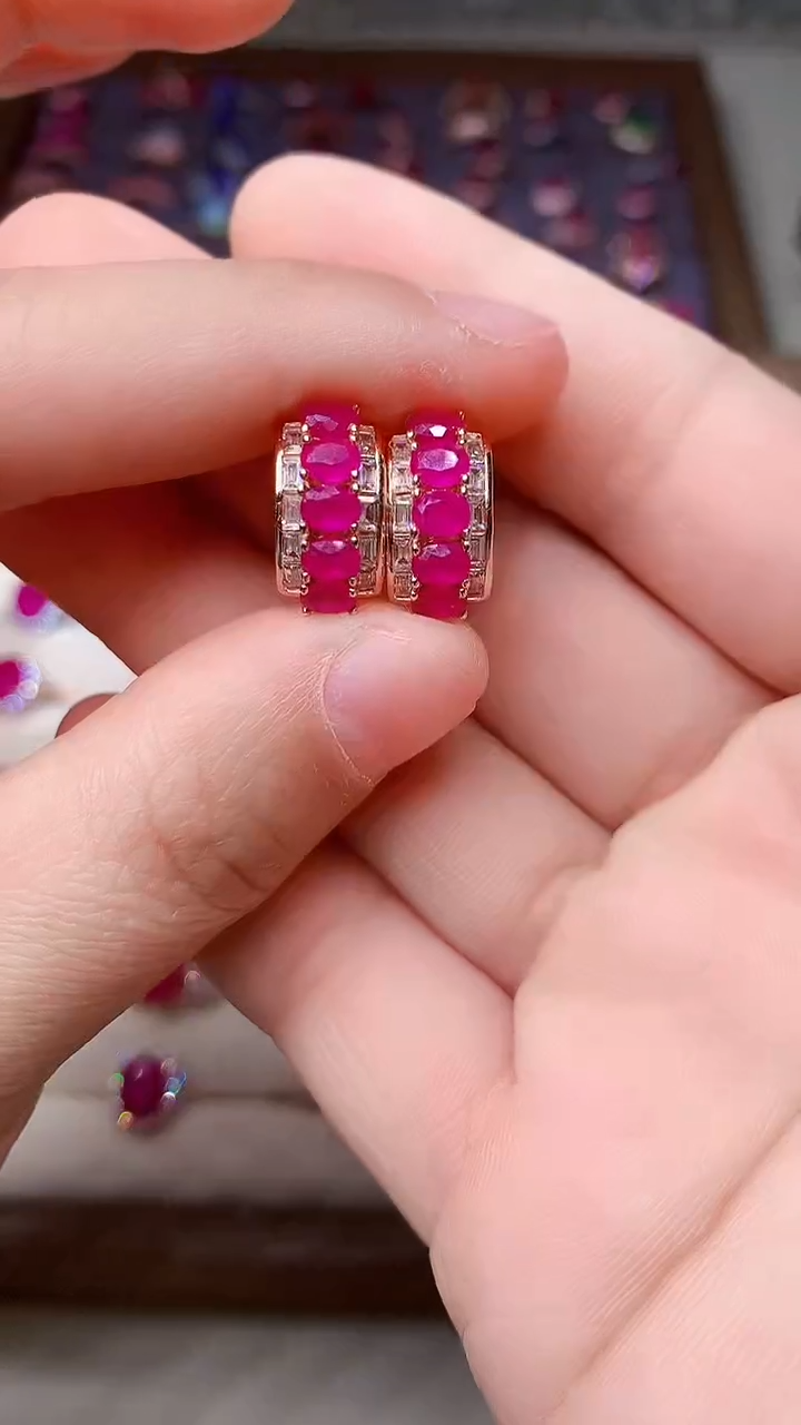 【闪购商品】红宝石耳饰银S925镶嵌000