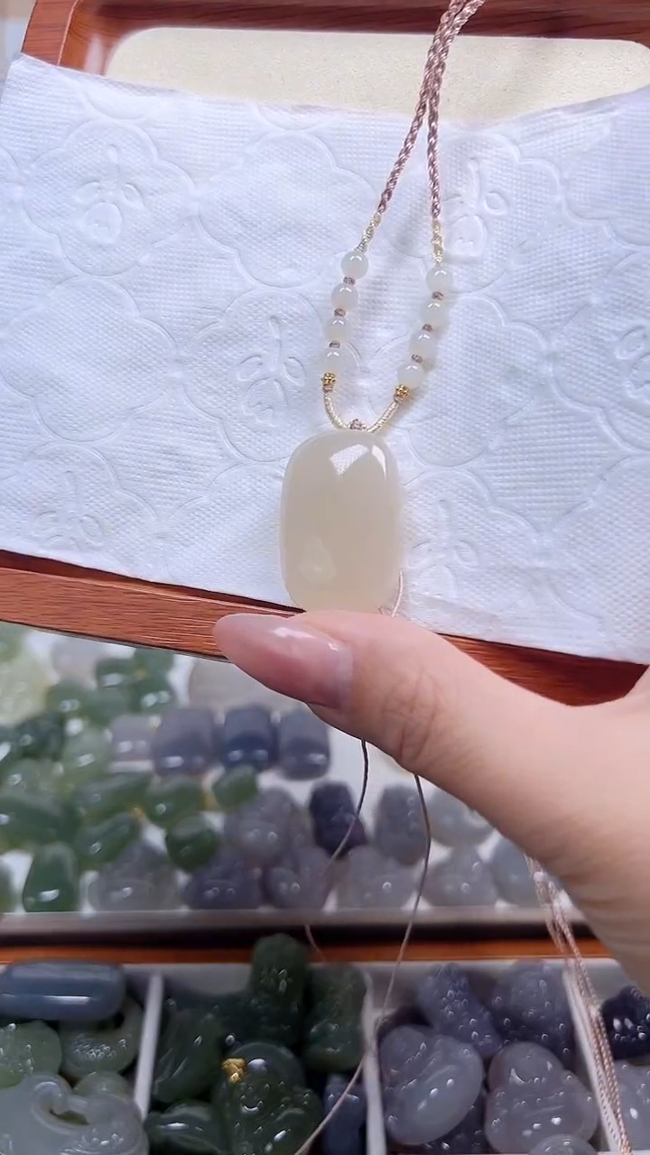 【闪购商品】和田玉颈饰未镶嵌藕粉无事牌吊坠