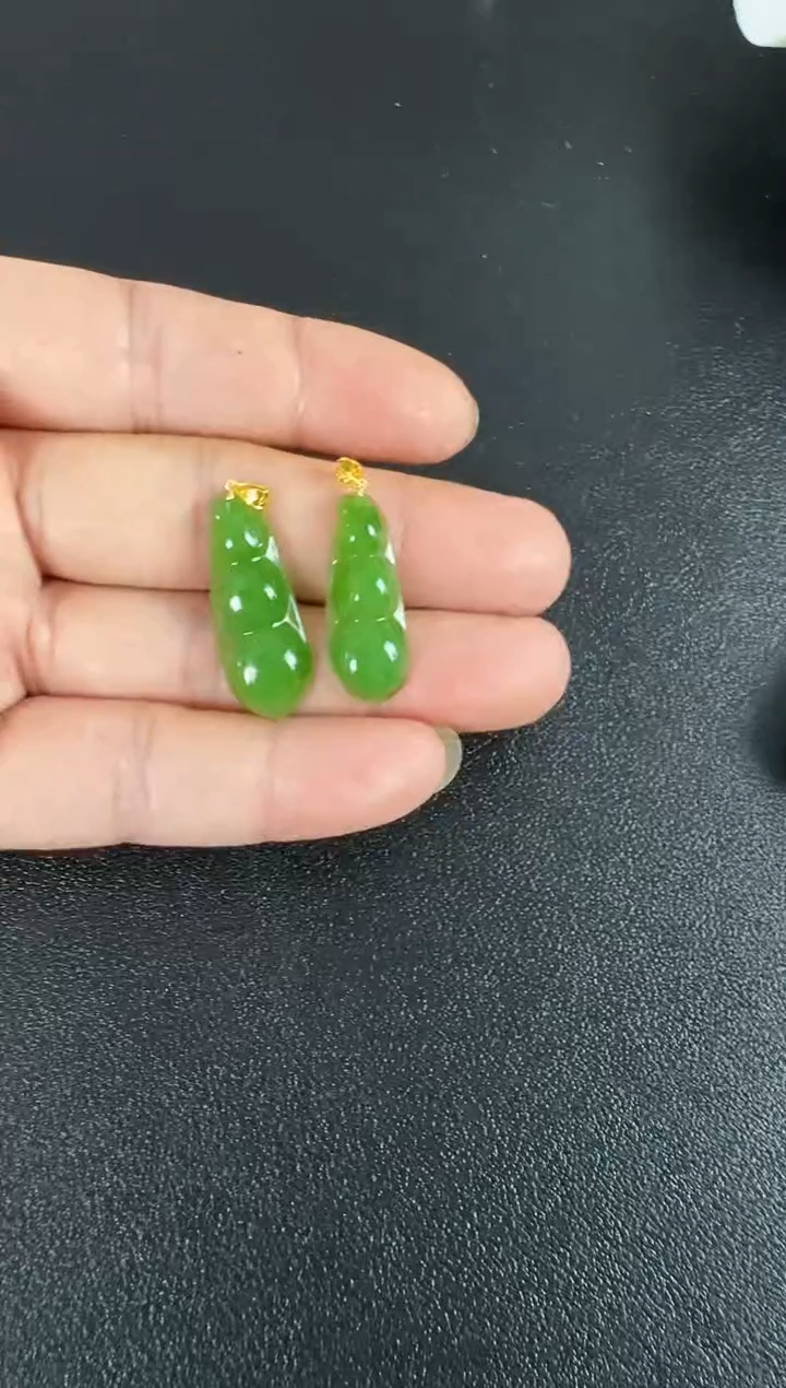 和田玉（碧玉）18K金镶嵌颈饰福豆 多样性发一