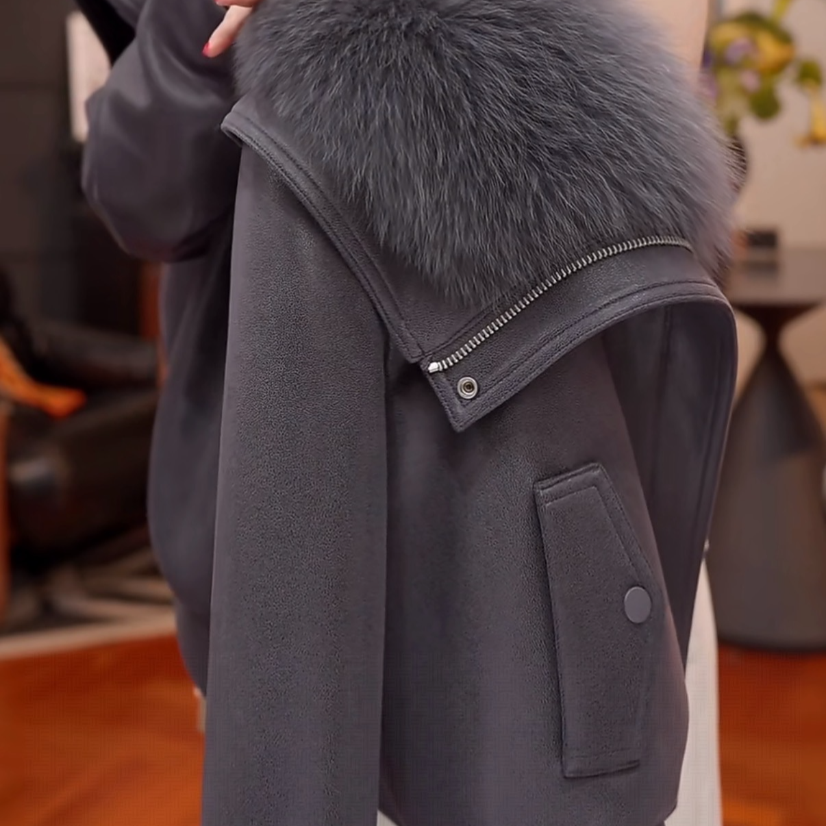 XF-【新年必入】定制大毛领气质保暖羽绒服女装