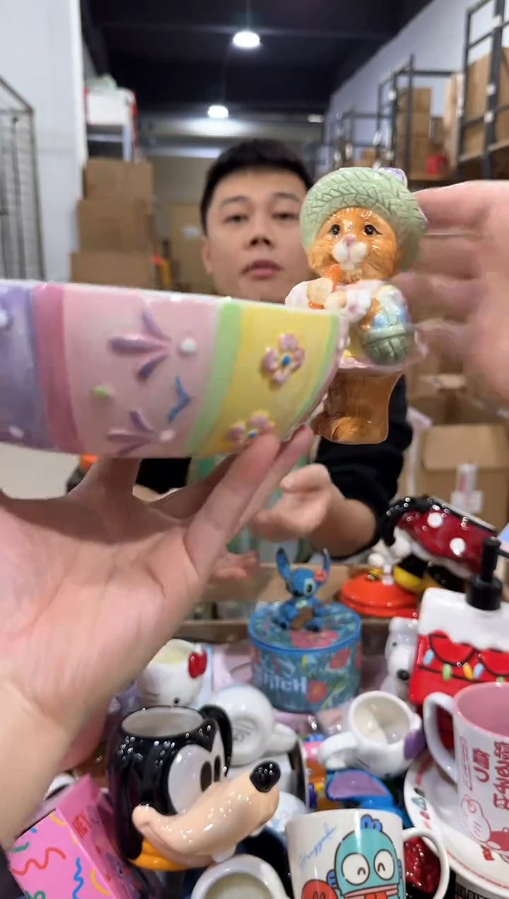 瓷片紫色原盒兔子碗