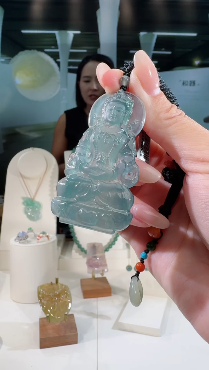 翡翠未镶嵌吊坠(不含链)纯天然A货翡翠度母（多样性发其一）