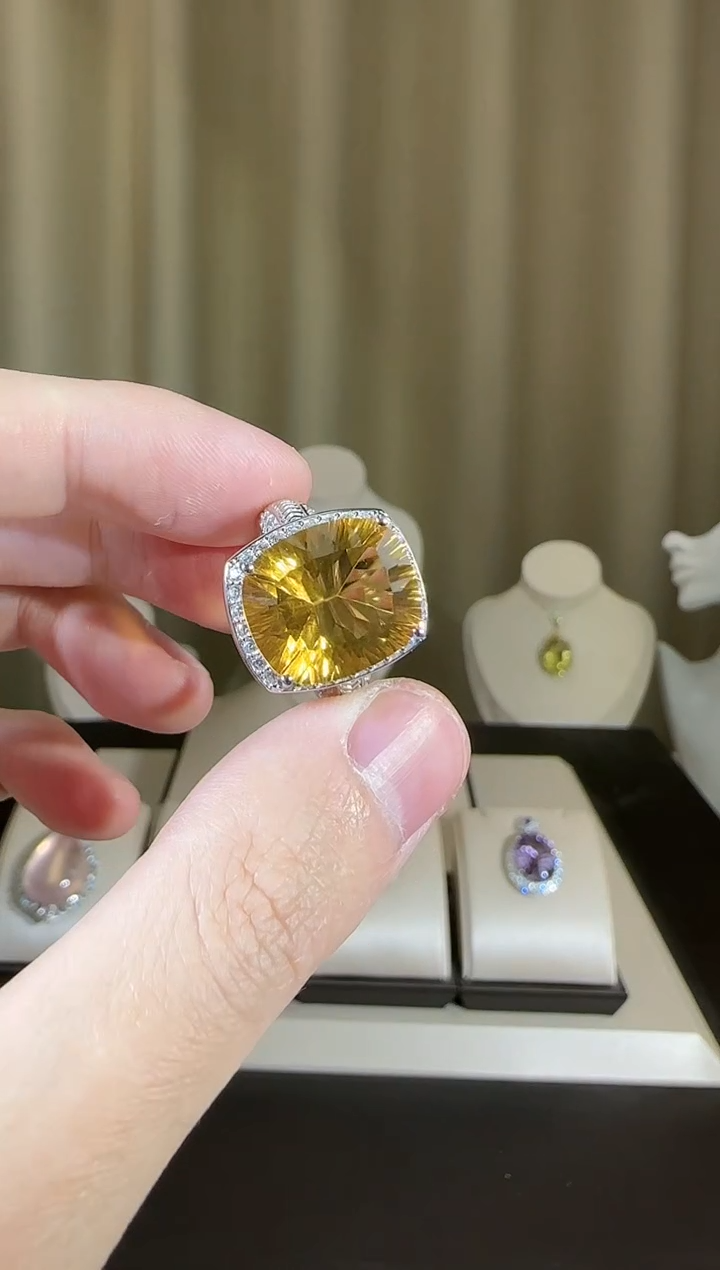 【闪购商品】黄晶戒指银S925镶嵌15*13mm