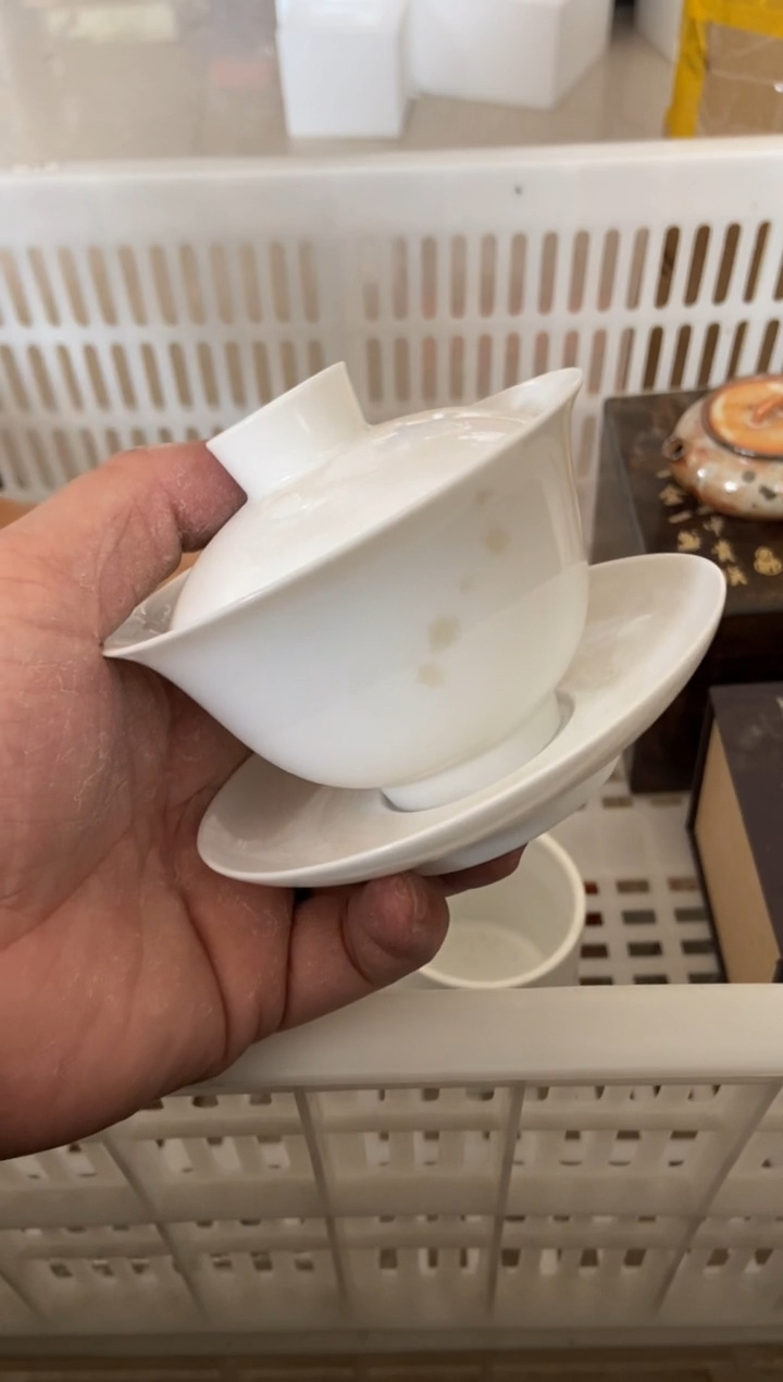 杯子瓷无运费险有瑕疵的摄影的产品有使用过的痕迹有点脏介意勿拍