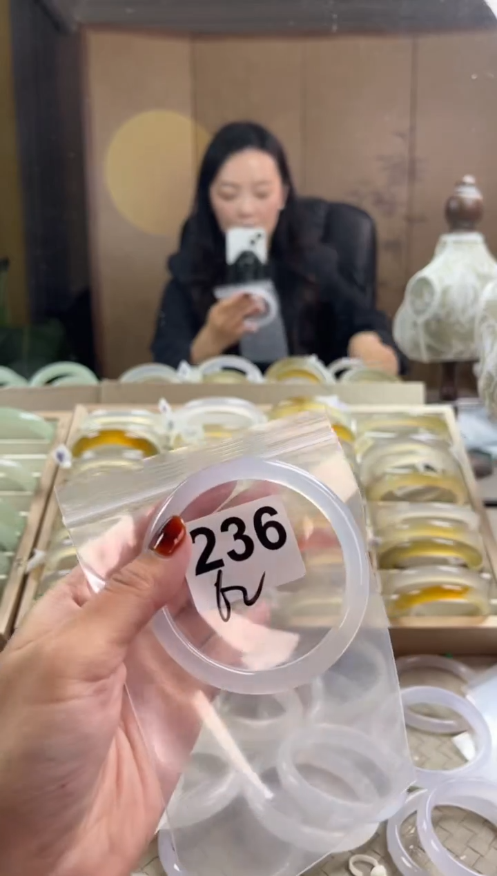 手镯玛瑙/玉髓未镶嵌236