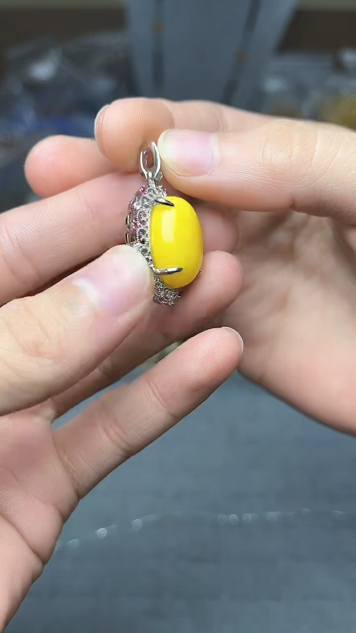 【闪购商品】琥珀颈饰未镶嵌吊坠