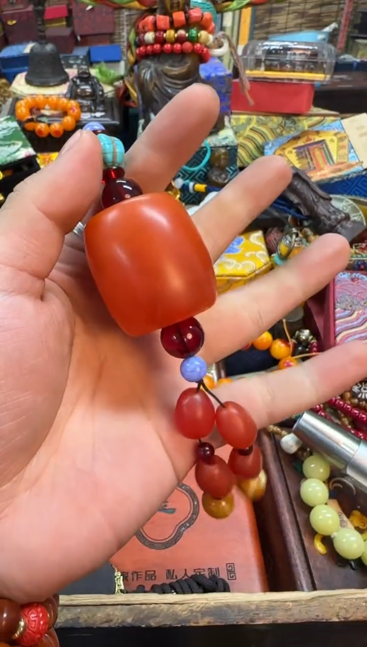 【闪购商品】琥珀裸石未镶嵌推荐好物如图所示