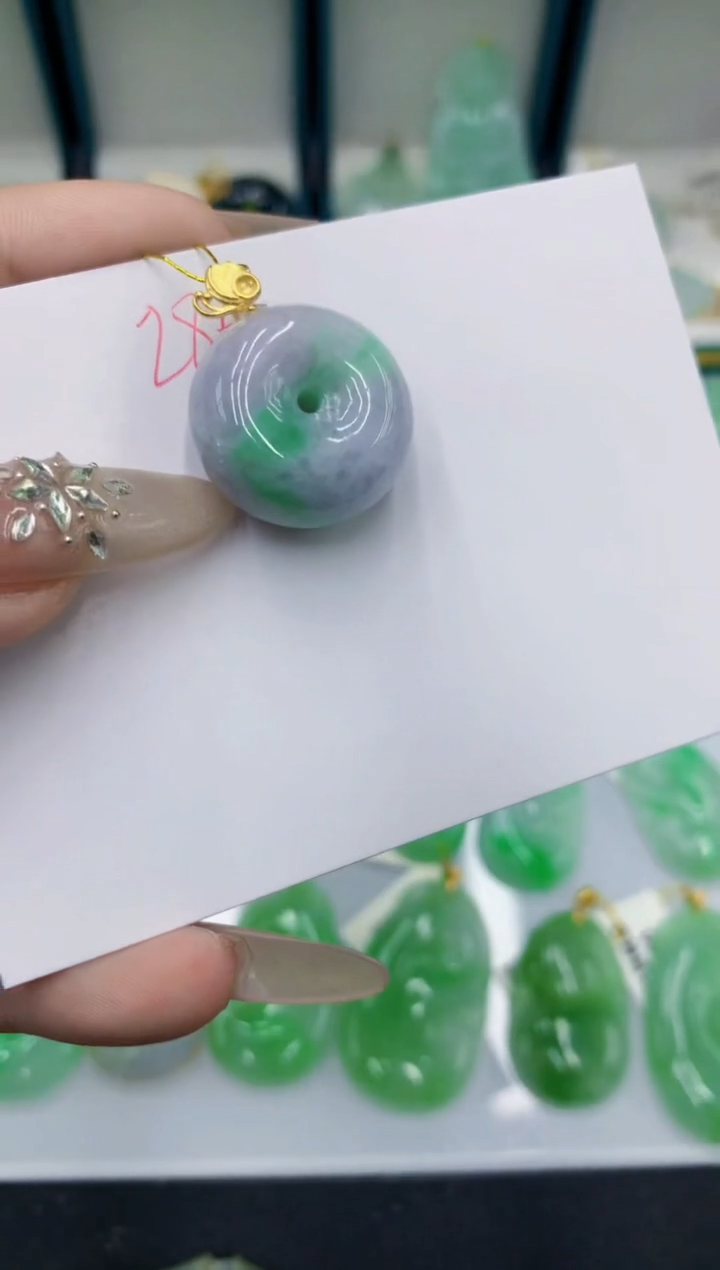 翡翠未镶嵌颈饰11111111111111