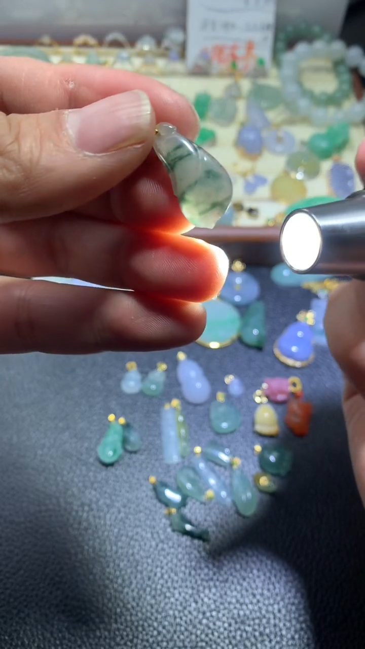 【闪购商品】翡翠颈饰18K金镶嵌1231211