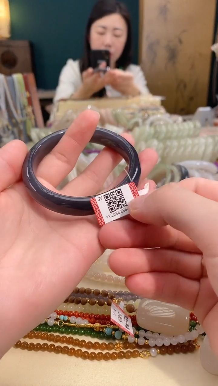 【闪购商品】和田玉手镯未镶嵌手镯55