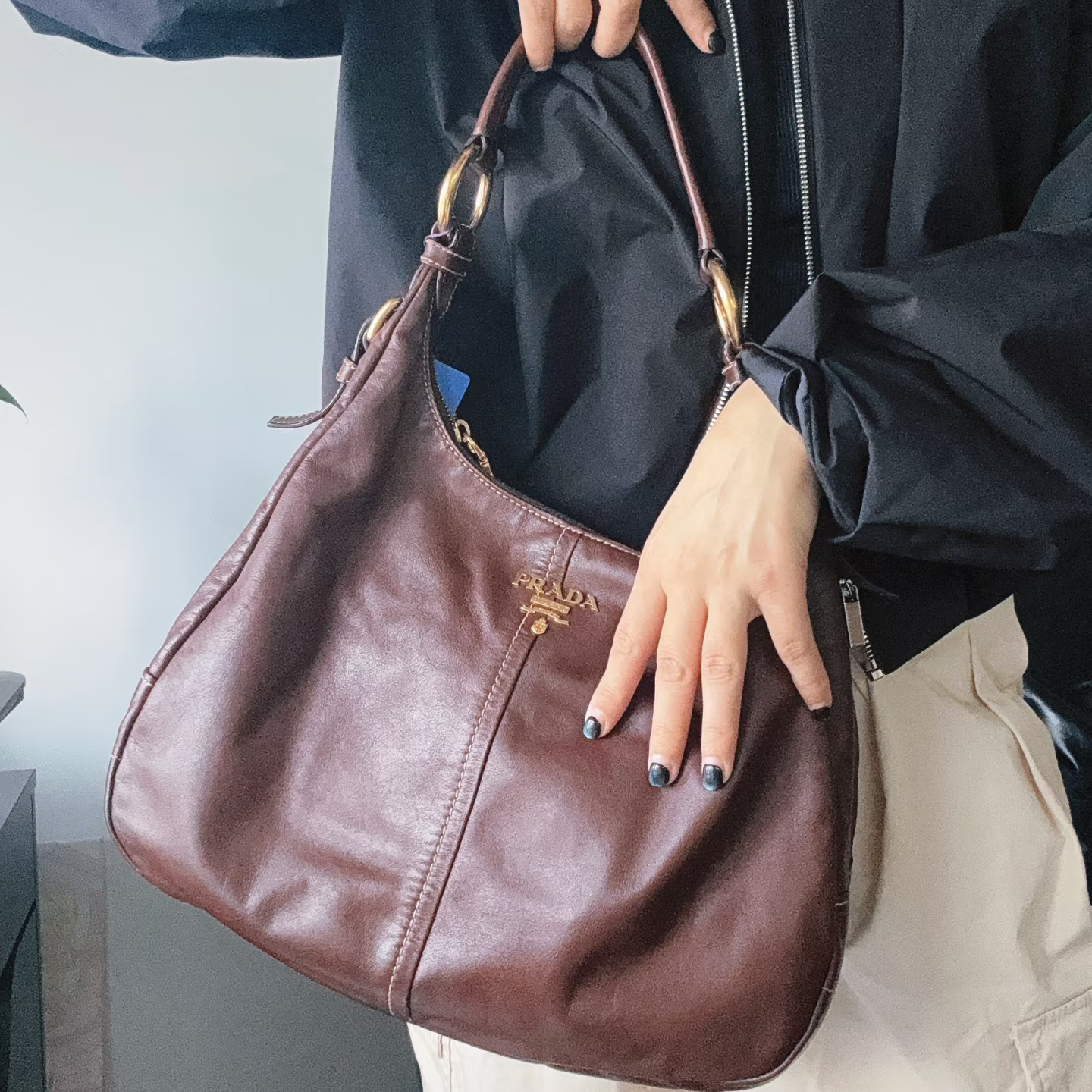 95新 Prada/普拉达 太妃糖咖棕HOBO包/F3WL09107301/7301