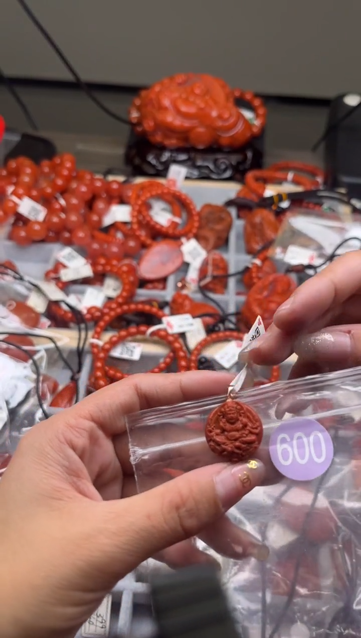 【闪购商品】南红玛瑙珠宝奇石未镶嵌600