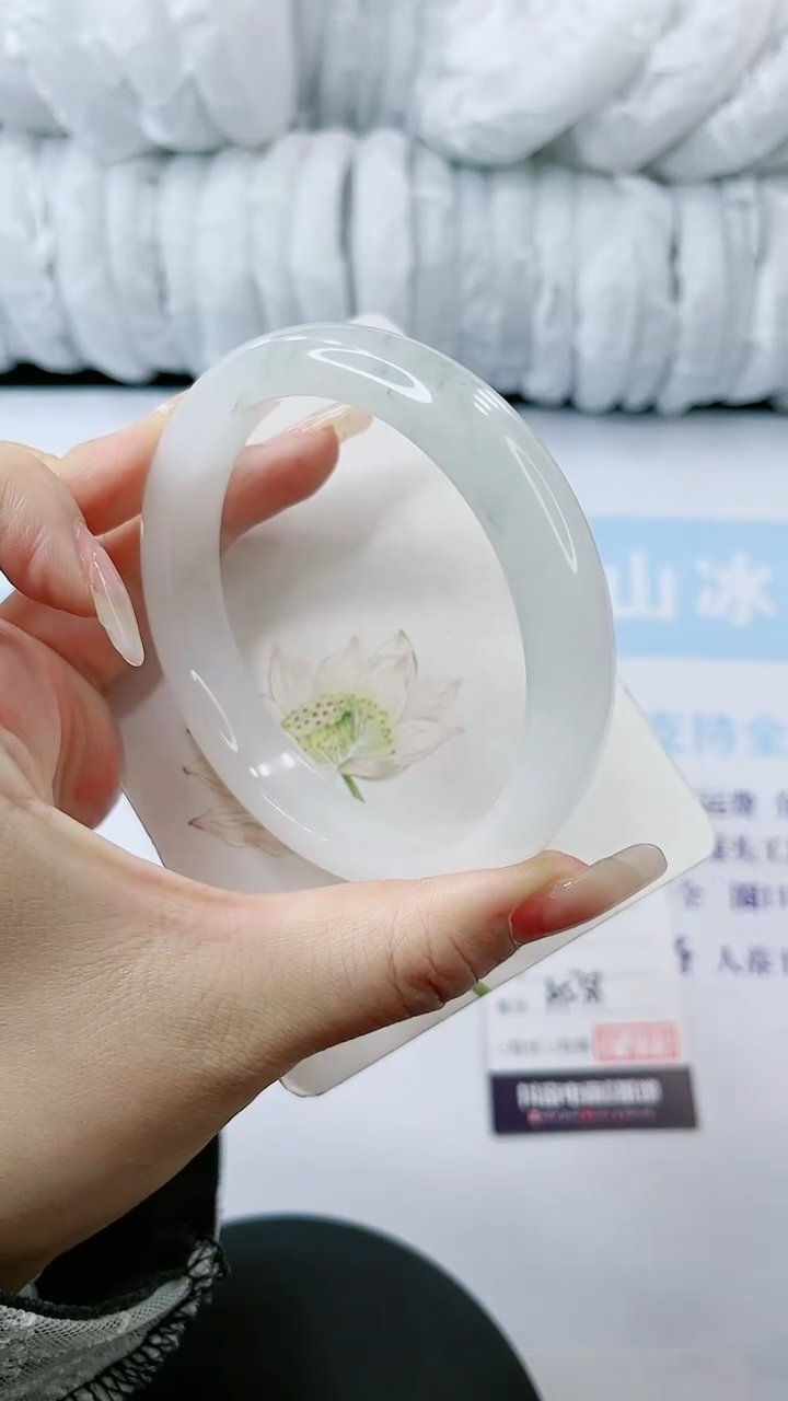 【闪购商品】石英质玉手镯未镶嵌多样性发货A538-64