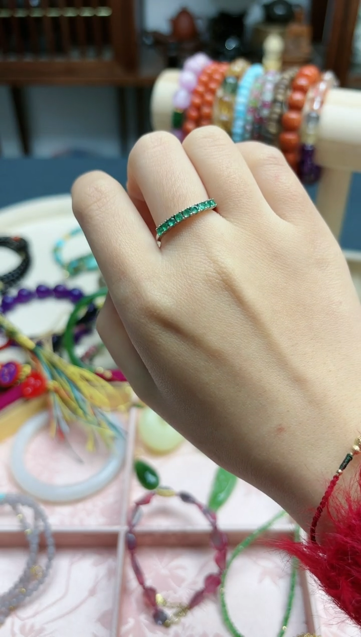 【闪购商品】祖母绿戒指银S925镶嵌祖母绿排戒*1 CB