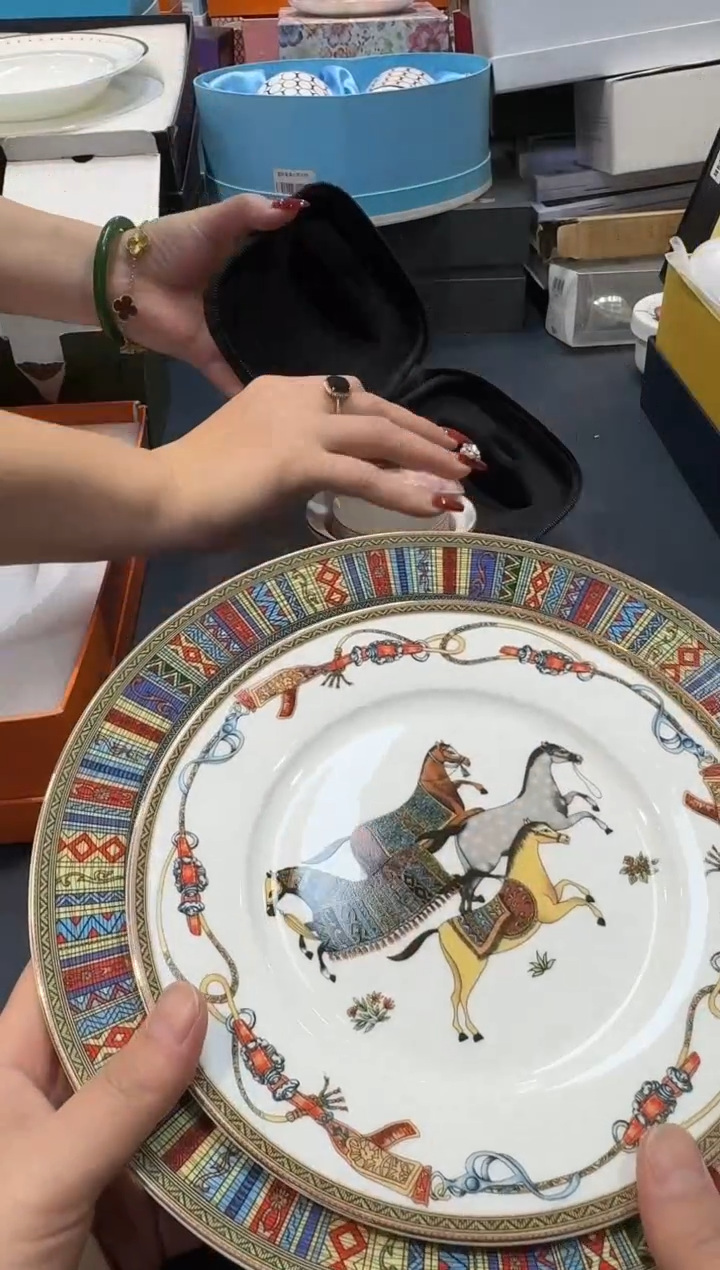 【闪购商品】瓷片A334全场正品，京东包邮