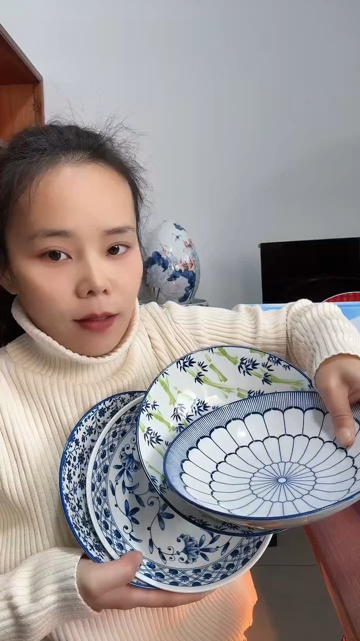 陶瓷青花盘子四个套组