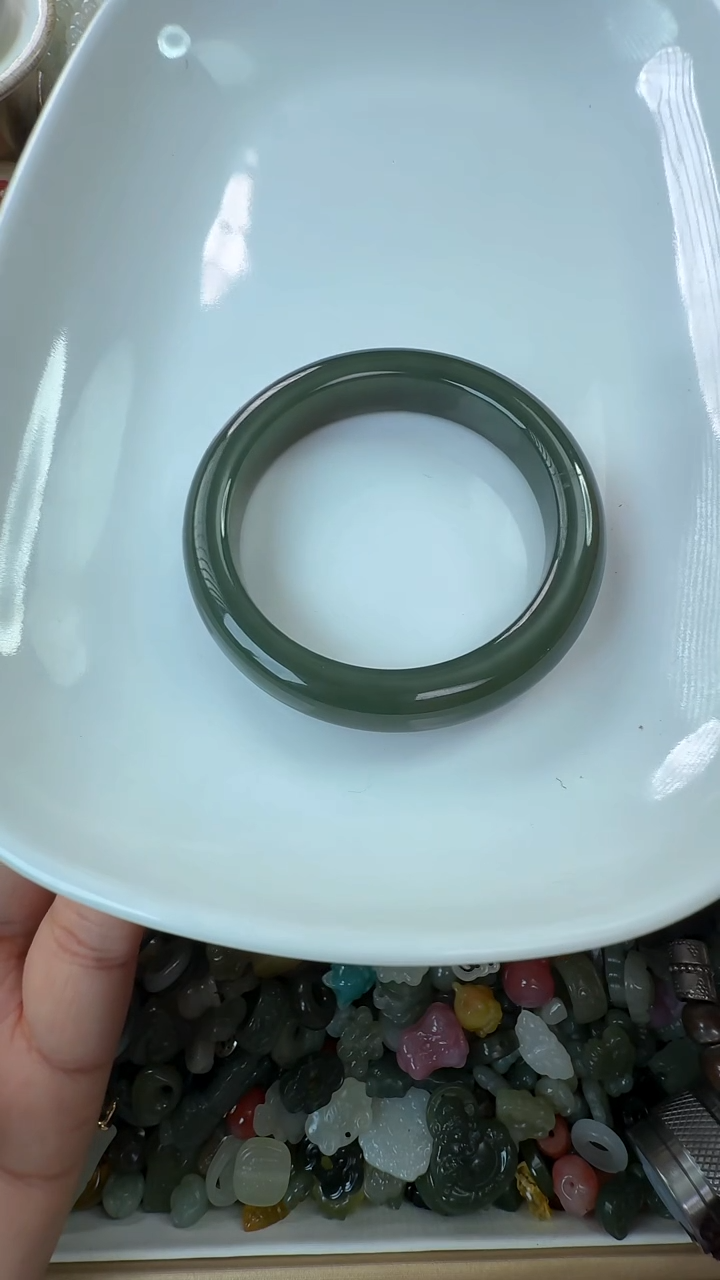 未镶嵌手镯和田玉漫*腾A156一个