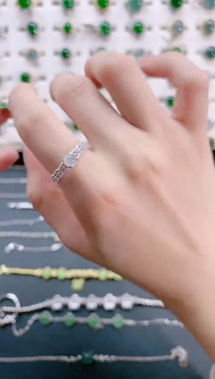 【闪购商品】翡翠戒指银S925镶嵌天然翡翠