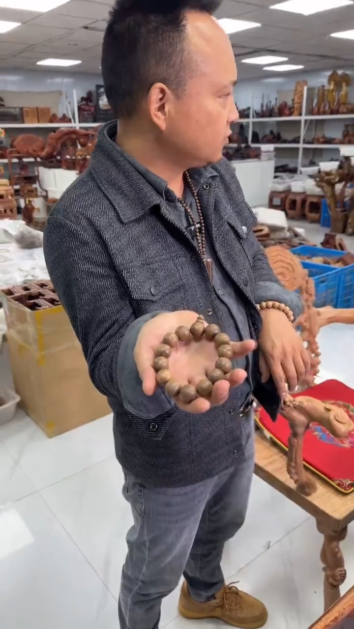 花梨木类木雕款平*哥工艺品88888888