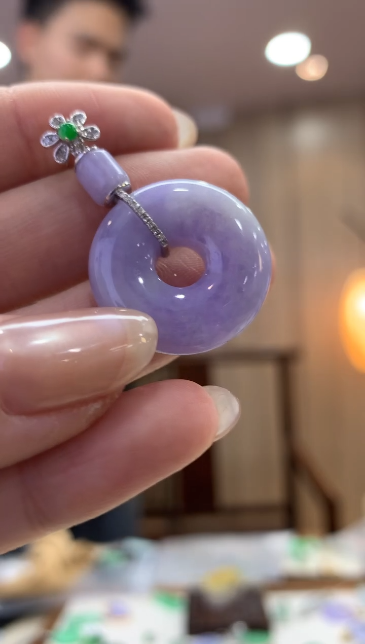 翡翠18K金镶嵌吊坠(不含链)甜甜圈