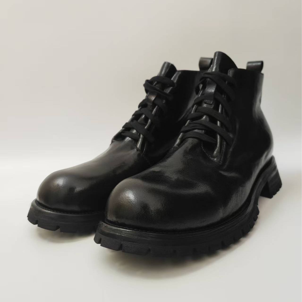 潮流黑色男靴系带休闲风沙漠靴中帮马丁靴休闲时尚靴子