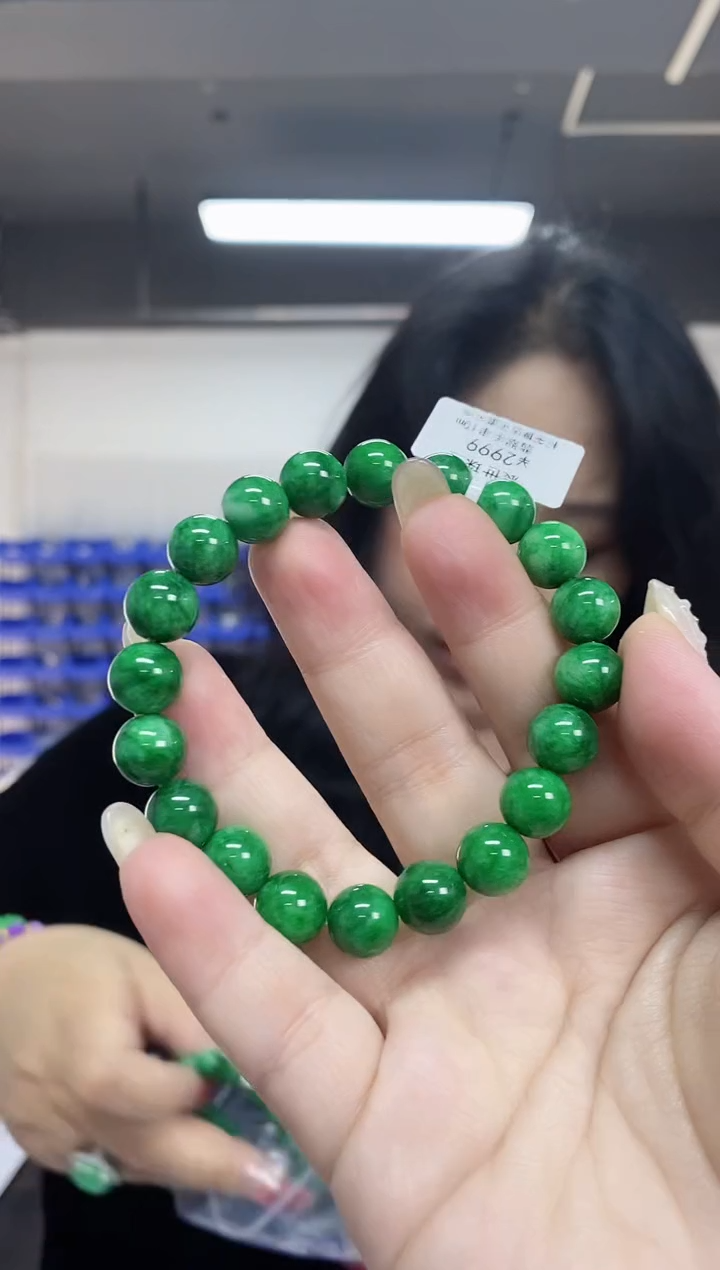 【闪购商品】翡翠手串未镶嵌多样性发其一颜色微差