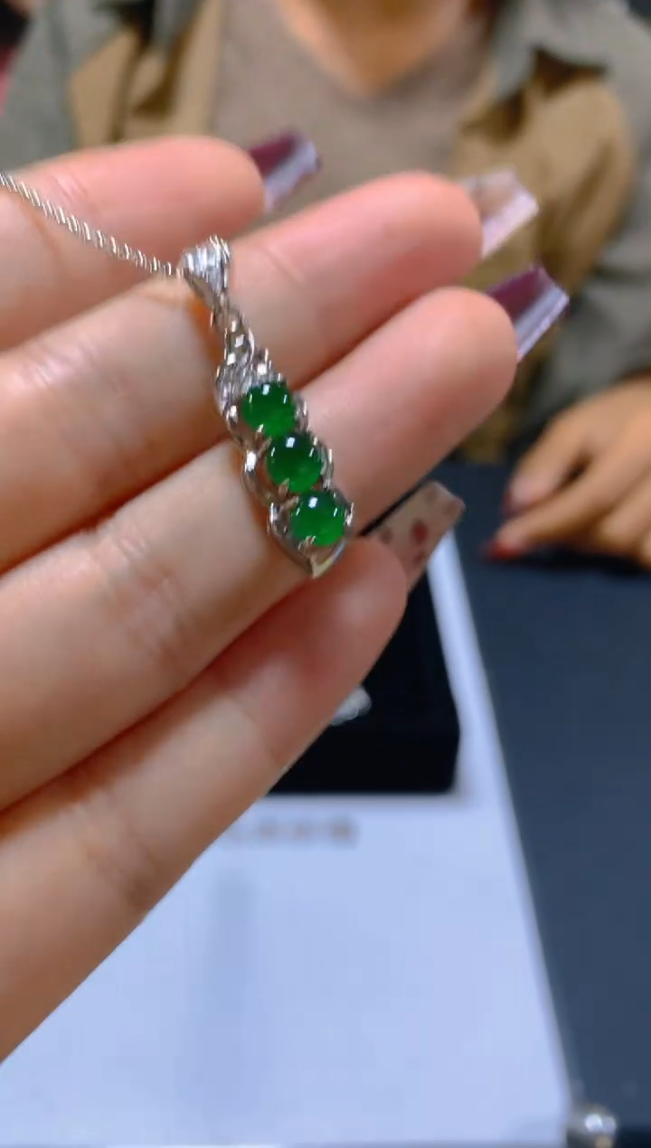 颈饰未镶嵌翡翠多样性发一