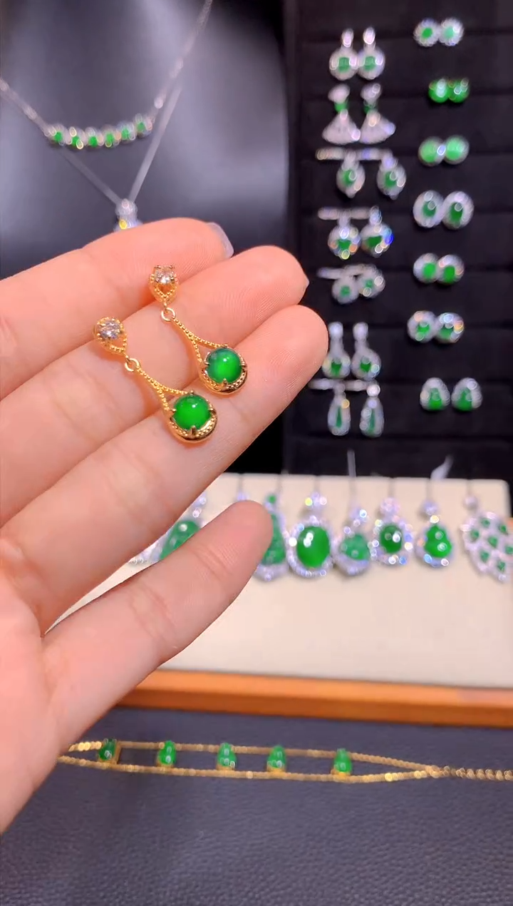 【闪购商品】翡翠银S925镶嵌耳饰多样性