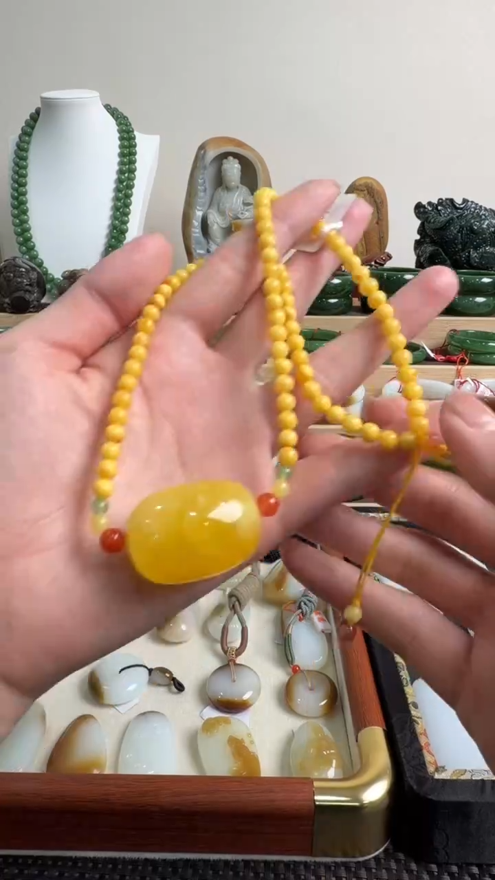 琥珀颈饰未镶嵌挂件