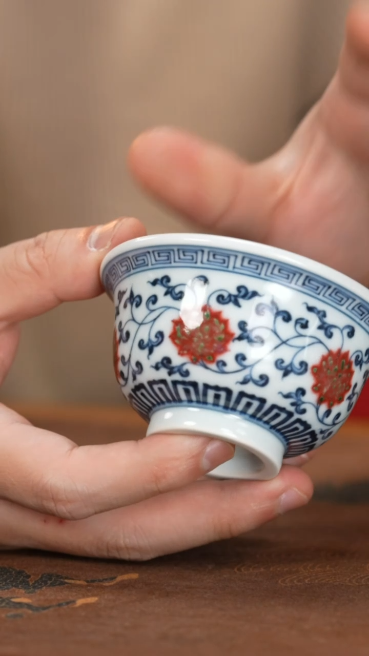 【闪购商品】杯明和堂回纹缠枝莲小压手杯