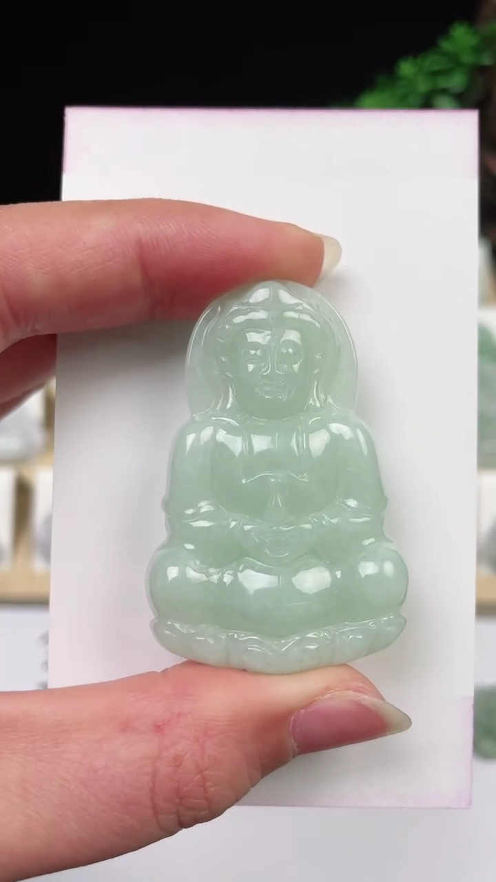 【闪购商品】翡翠颈饰未镶嵌观音