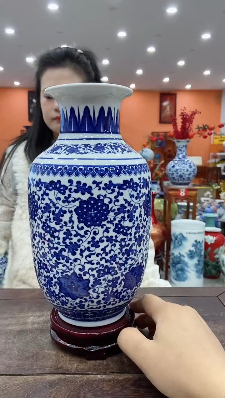 【闪购商品】摆件青花缠枝冬瓜瓶+旋转底座