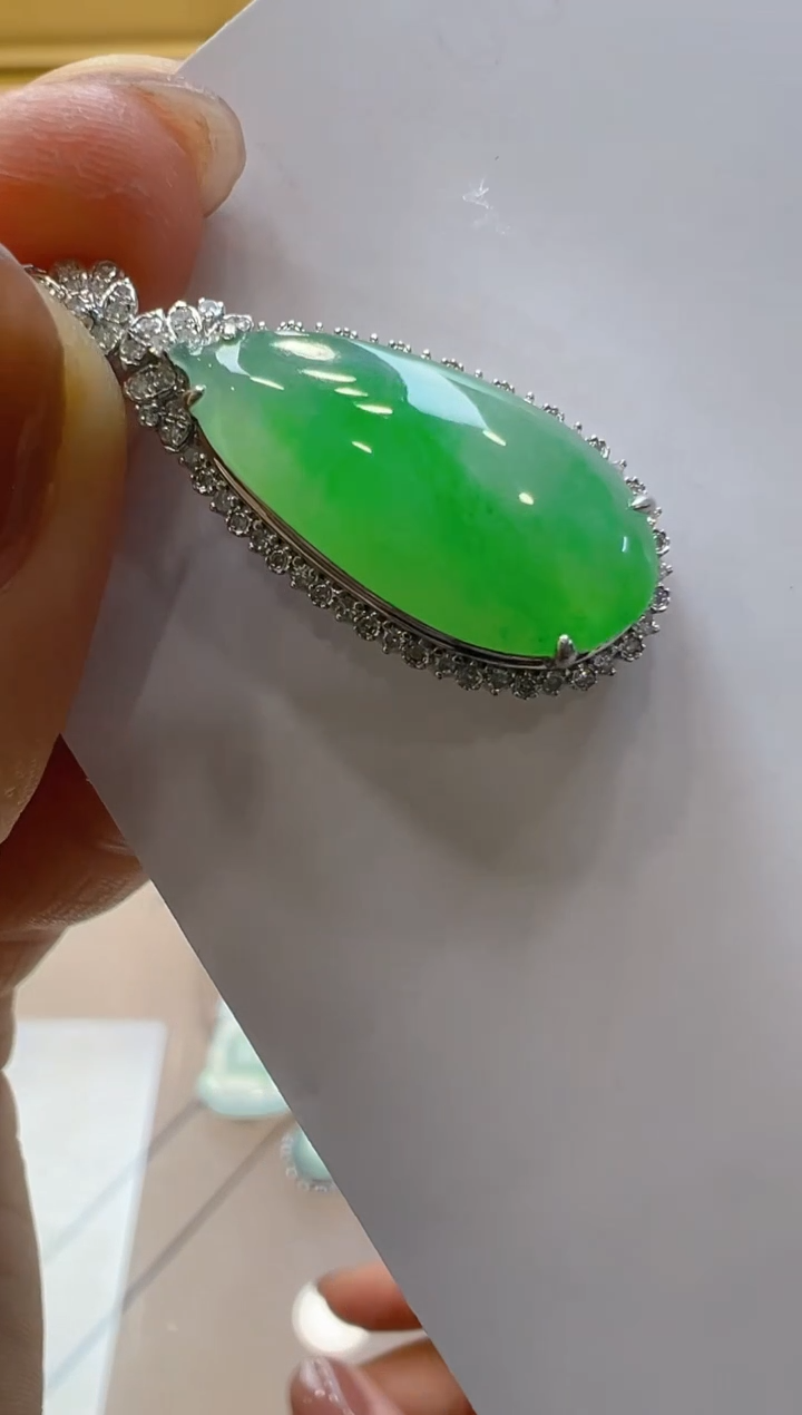 【闪购商品】翡翠18K金镶嵌吊坠(不含链)不含链多样性团购发一件