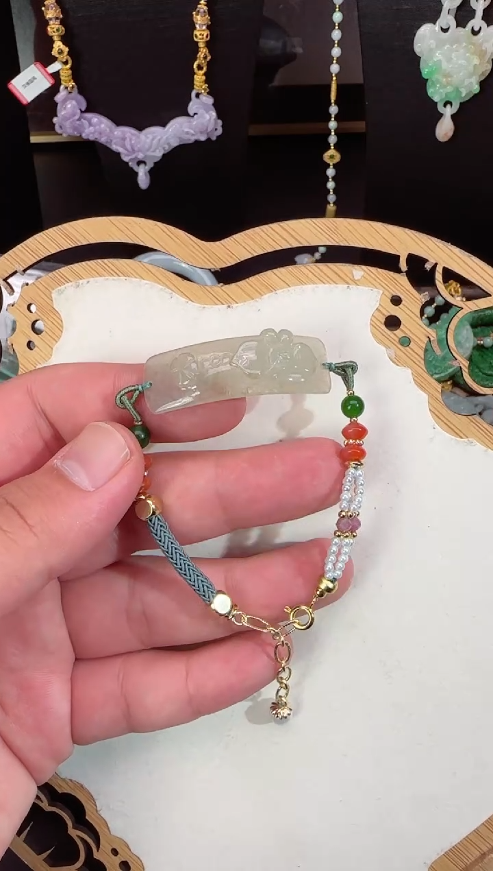 【闪购商品】翡翠颈饰未镶嵌拍照