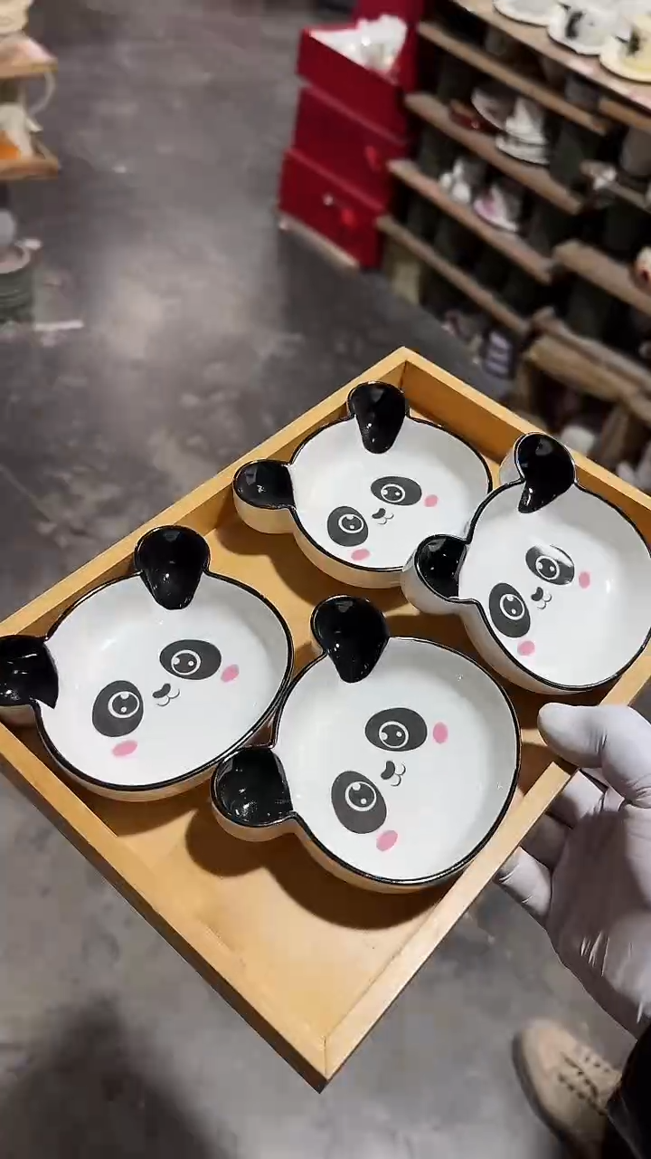 陶瓷猫4个味碟 微瑕凑满20元包邮