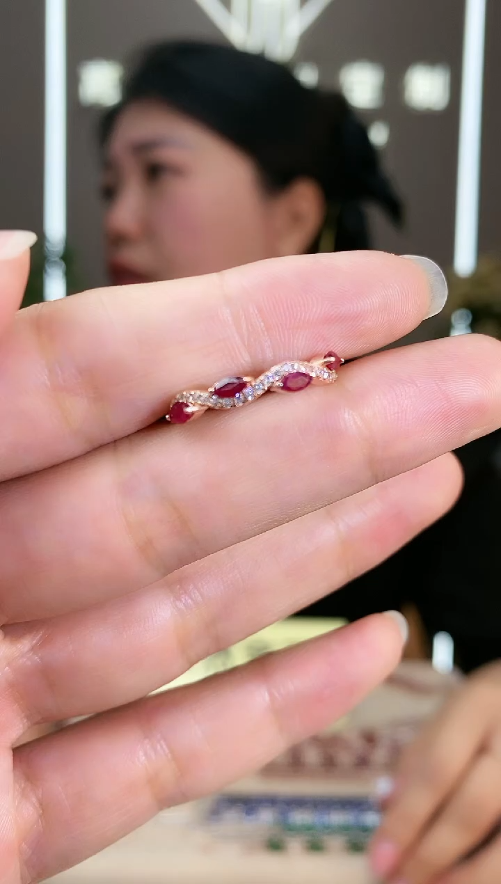 【闪购商品】红宝石手饰银S925镶嵌手饰