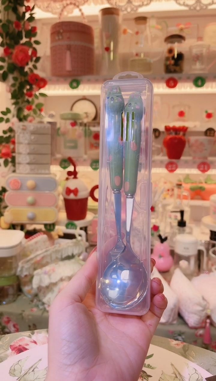 何**动——手工制作品质好！