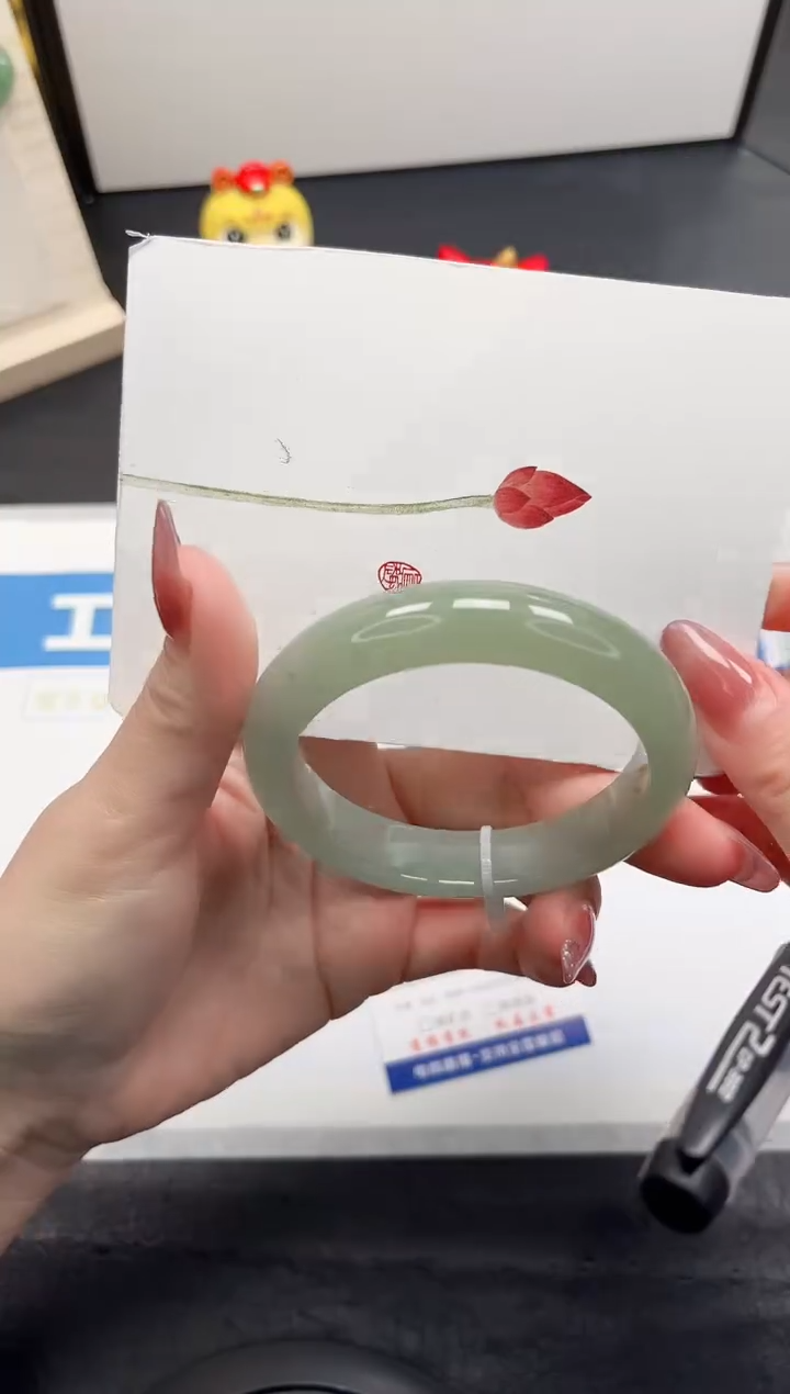 【闪购商品】石英质玉手镯未镶嵌5-57