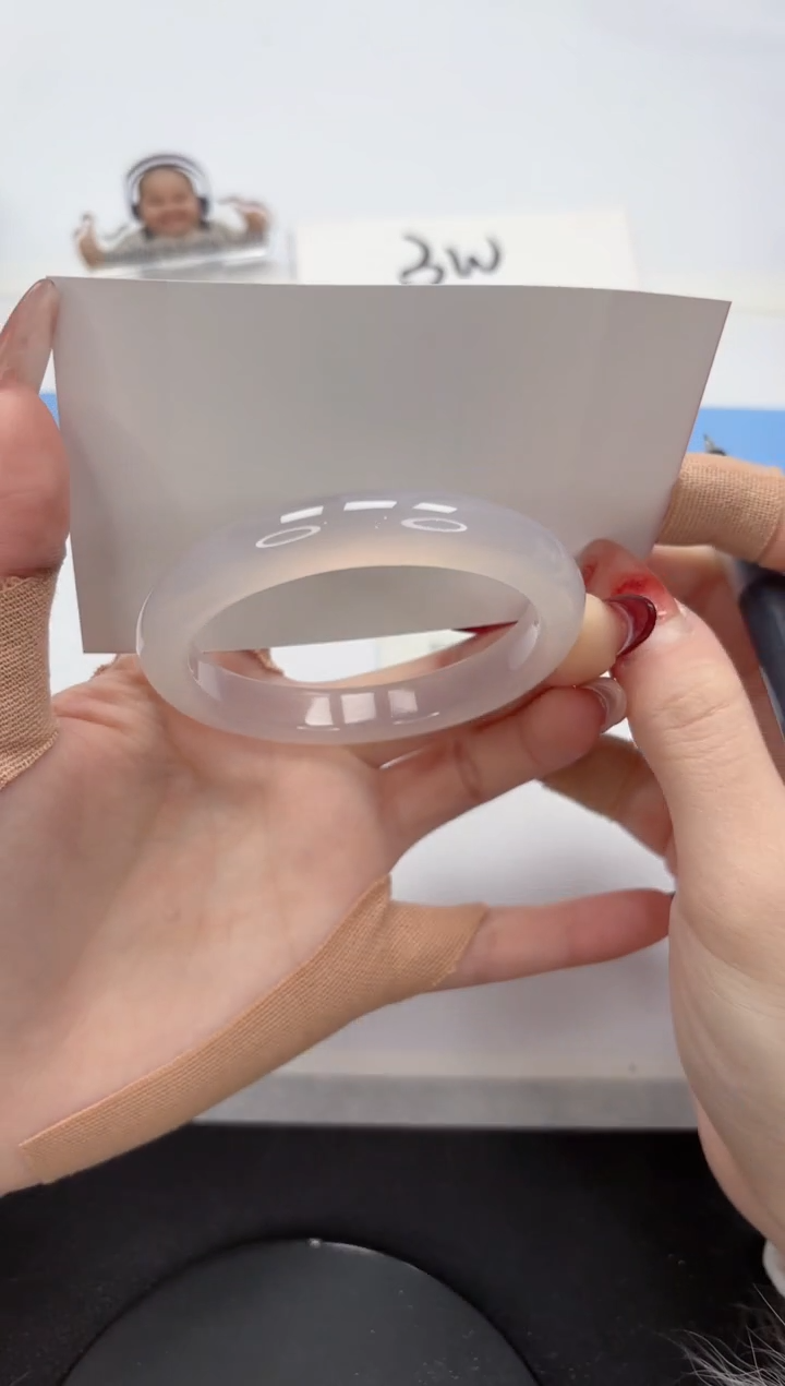 【闪购商品】石英质玉手镯未镶嵌A39-53.6