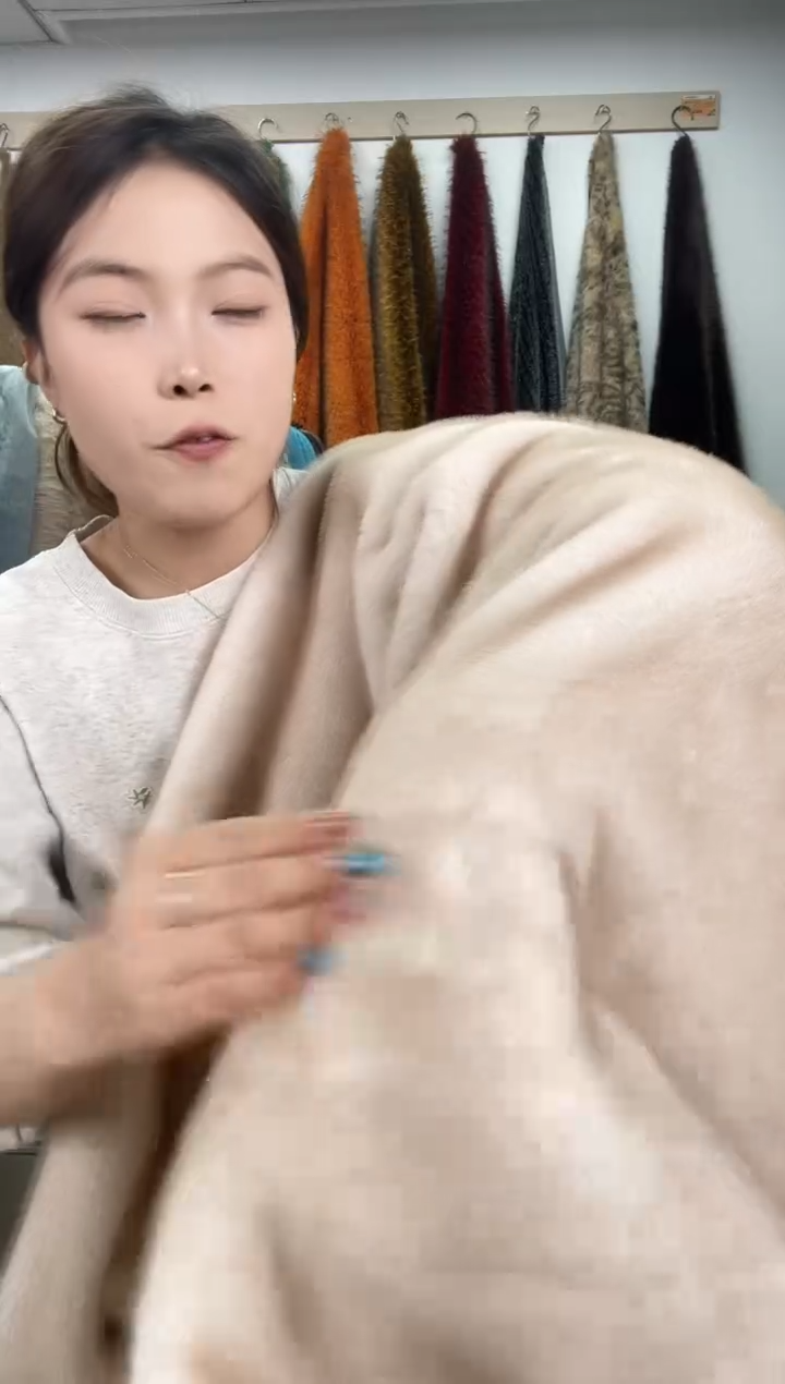 狐狸毛D811尺寸1.8*2