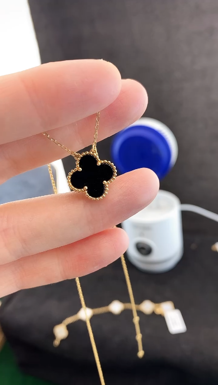 【闪购商品】玛瑙/玉髓项链18K金镶嵌.