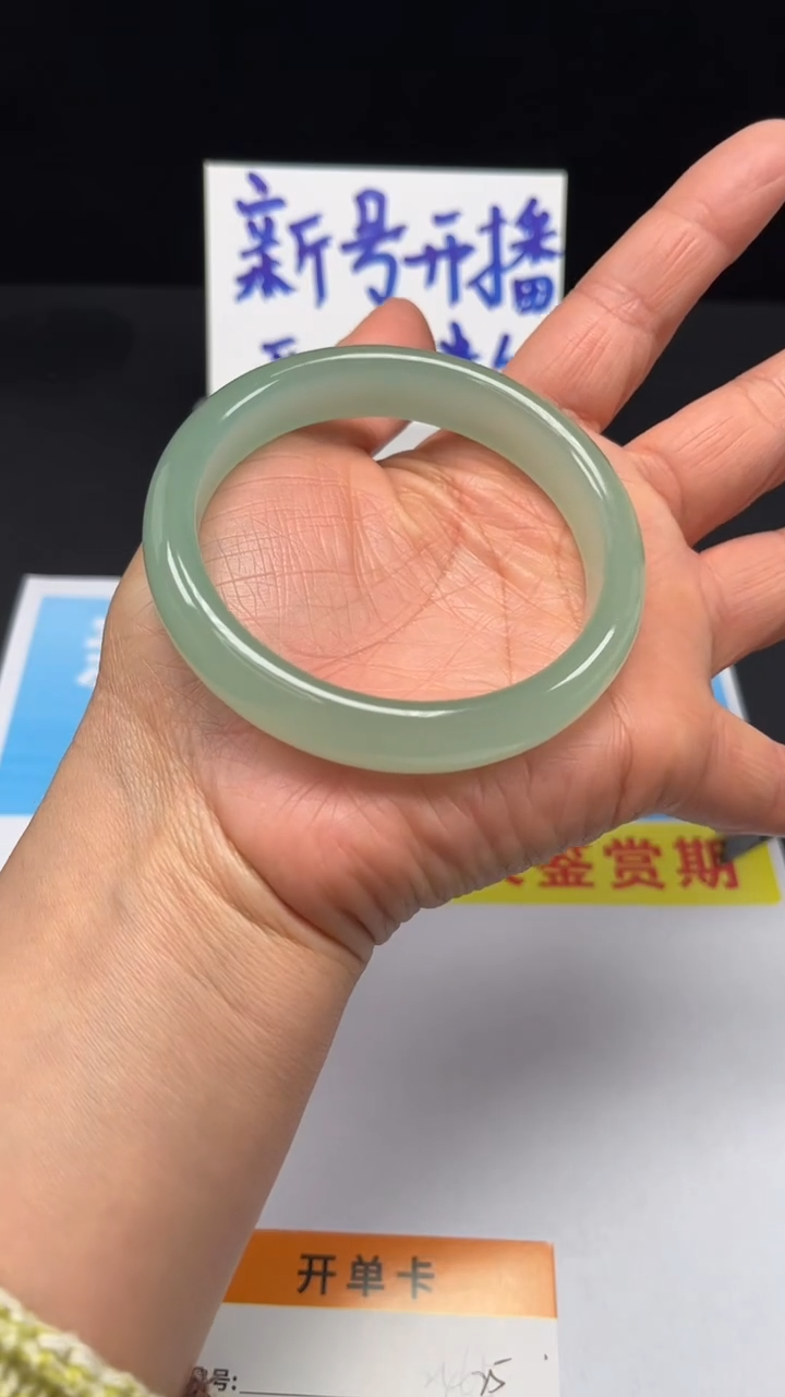 未镶嵌手镯和田玉25-62