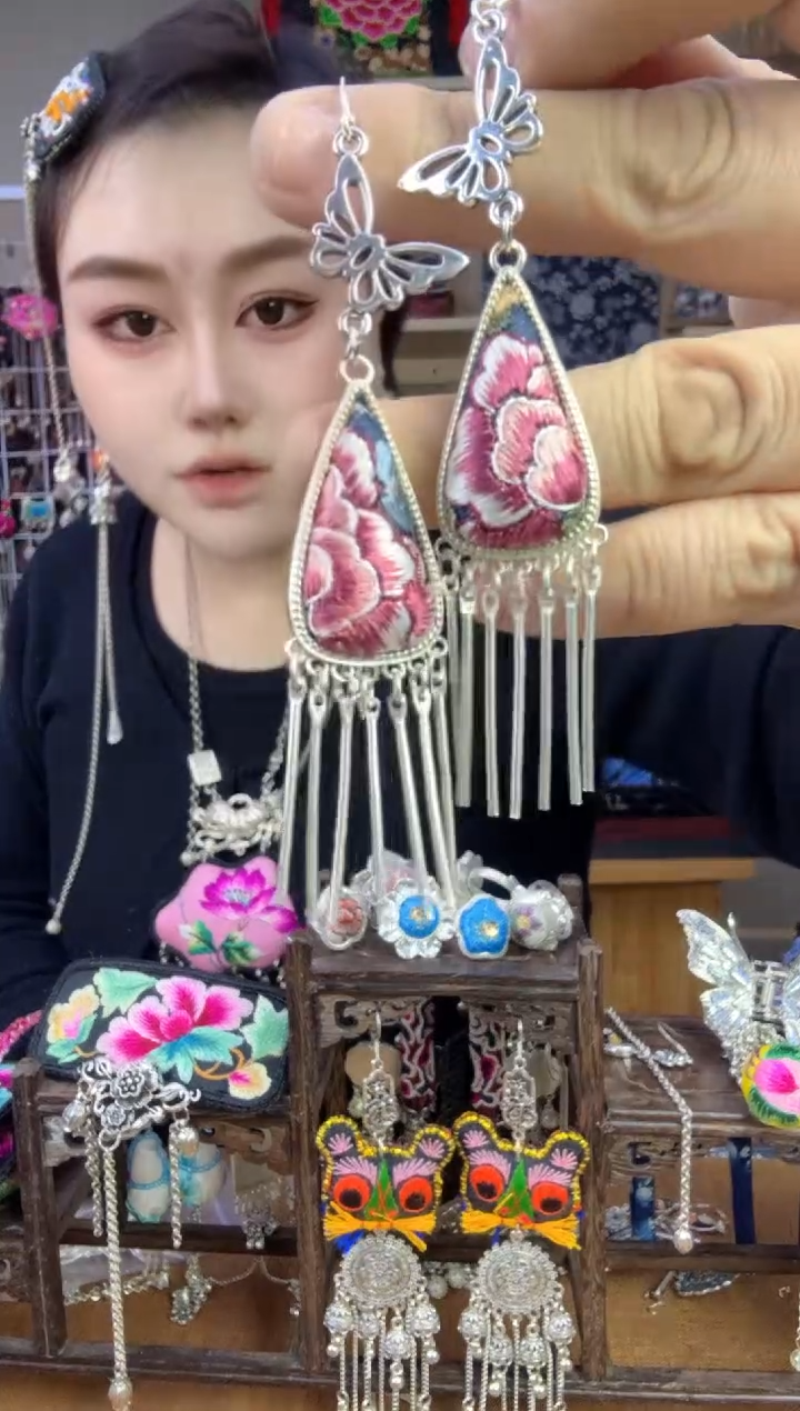 【闪购商品】刺绣纯手工苗绣非遗耳环