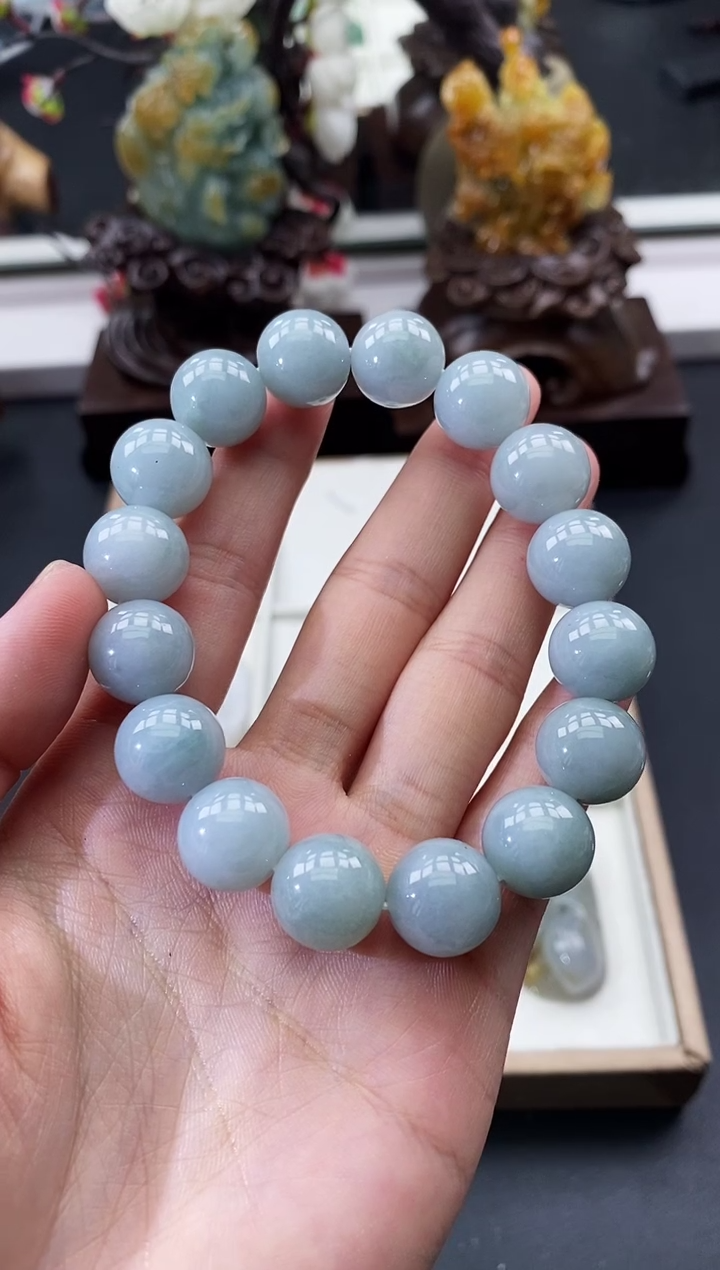 颈饰未镶嵌翡翠天然缅甸A货翡翠随机发一件