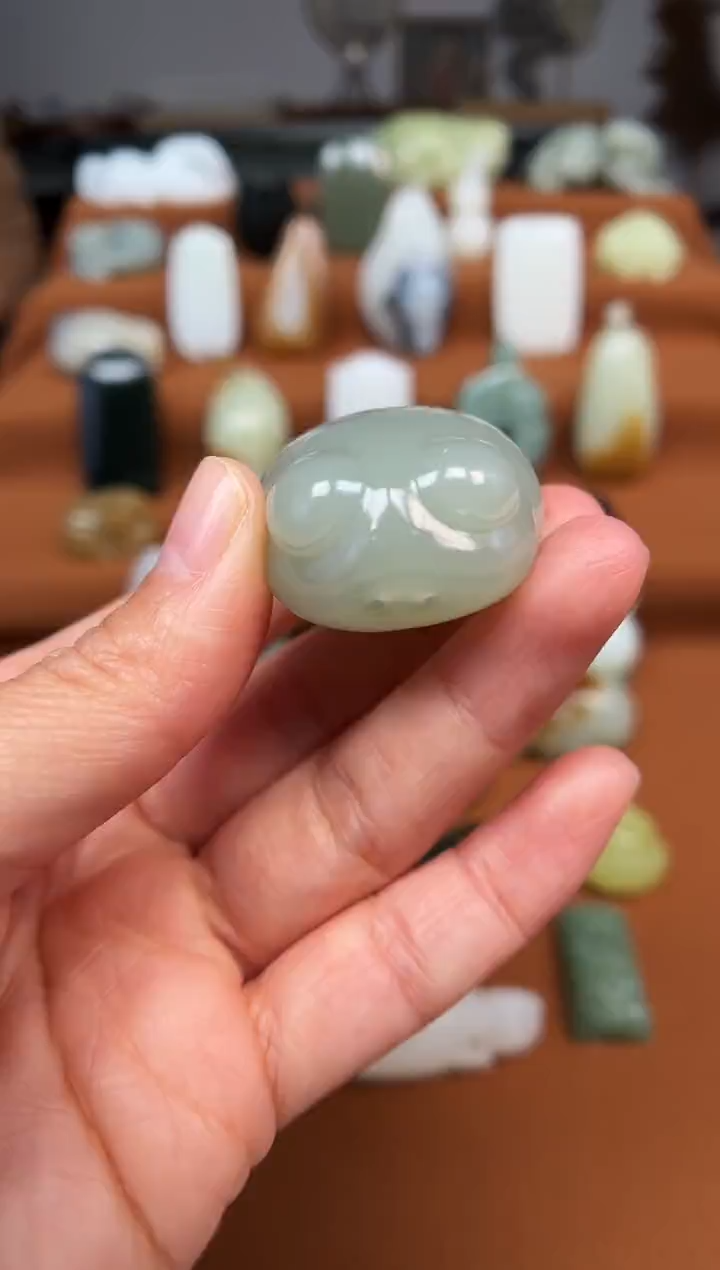 颈饰未镶嵌和田玉金蝉