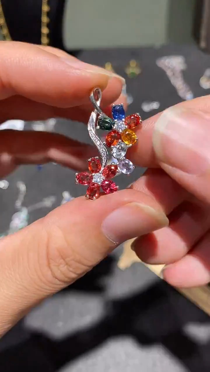 颈饰蓝宝石银S925镶嵌吊坠