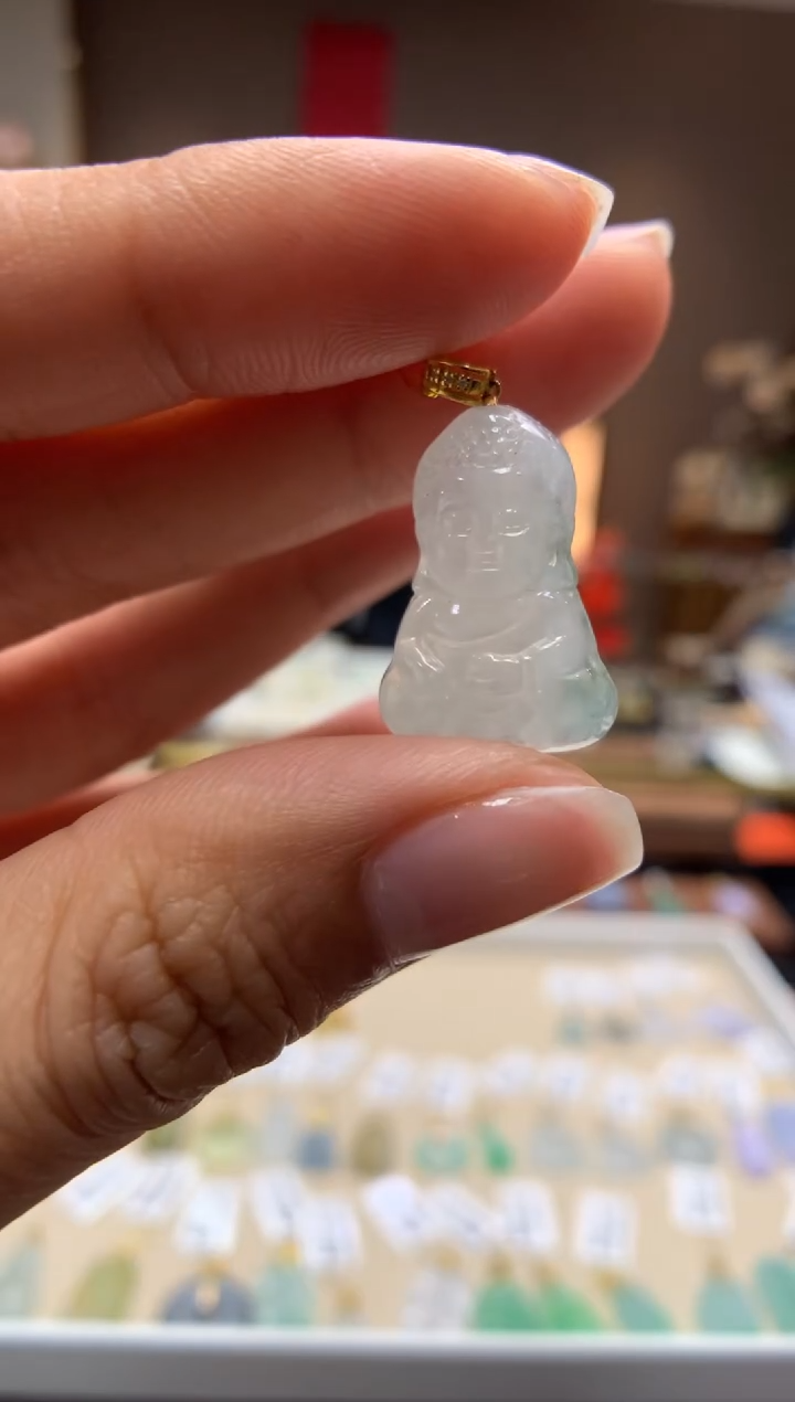 【闪购商品】翡翠颈饰18K金镶嵌宝宝佛